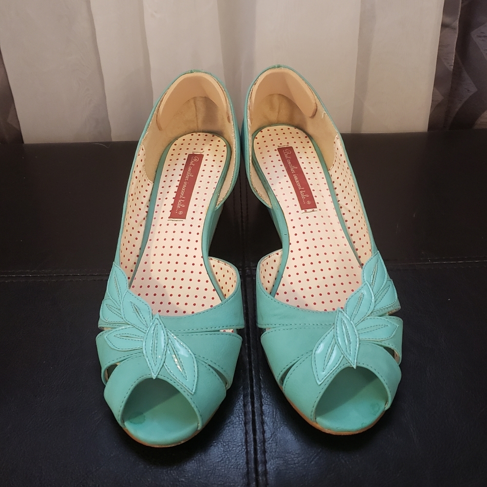 B.a.i.t. Wedges